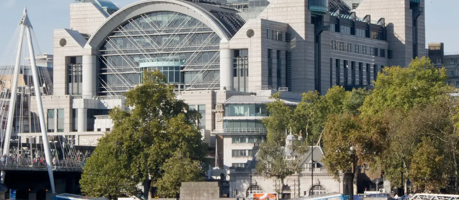 Heathrow Taxi Transfer | London LHR Airport Cabs & Cheap Local Minicabs Cars ,Charing Cross station taxi service. Best minicabs and cars near me. Book fixed transfers with 24/7 online app and phone numbers today here,taxis,cab,minicab